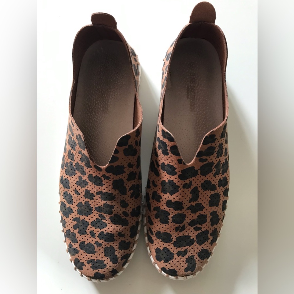 ILSE JACOBSON Tulip Dark Cheetah Flexible Slip on Flat Sneakers Size 40 - Picture 8 of 9